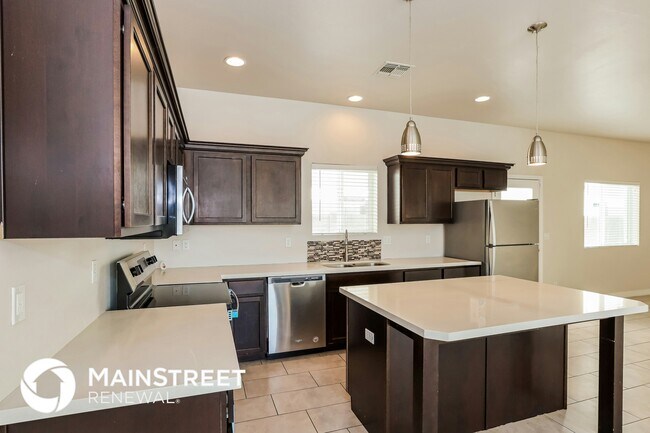 Foto del edificio - 2000 N 36th St