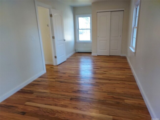 Building Photo - 283 Lower Rocky Point Rd