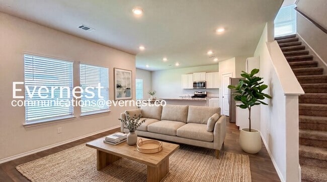Photo - 3 Bed/2.5 Bath Home with Fenced Yard & Garage / Vouchers Accepted / Available Now!