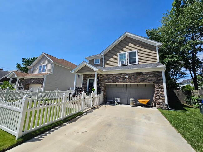Building Photo - Beautiful Single Family in Heart of Norfol...