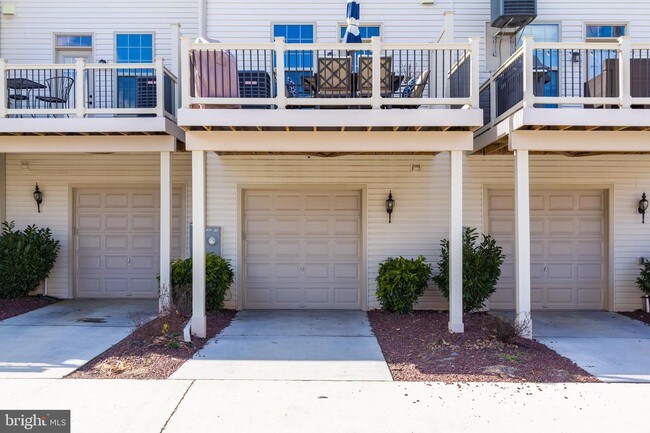 Building Photo - 801 S Macon St.