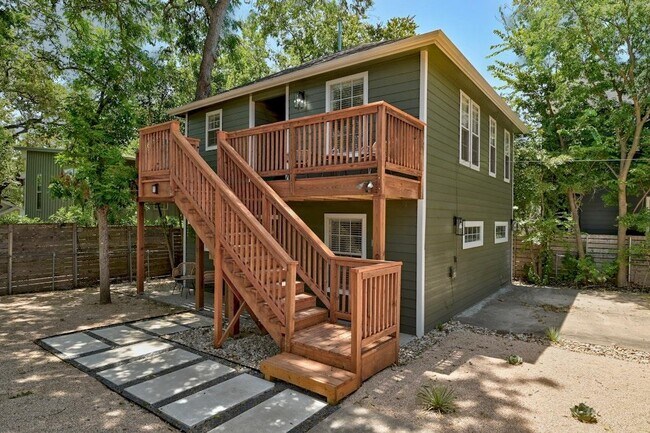 Foto del edificio - 2109 Brackenridge St