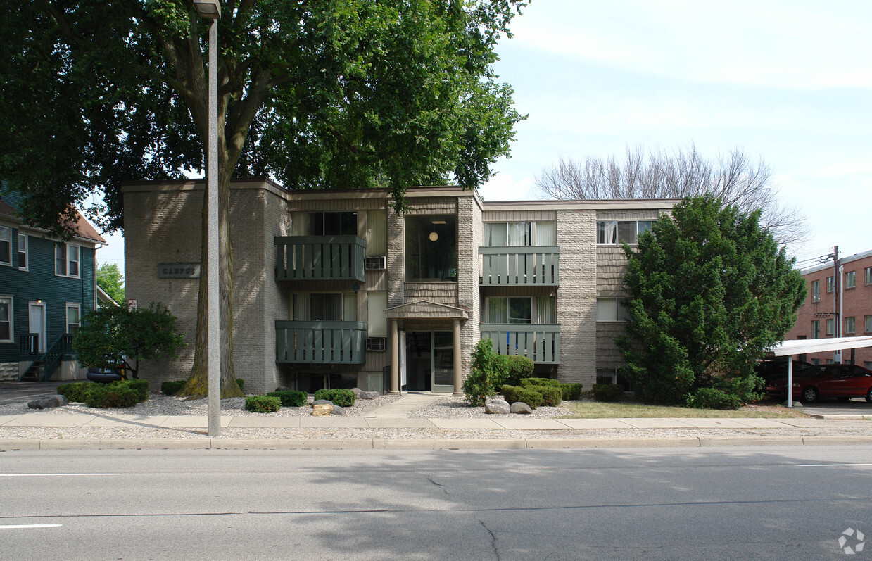 Primary Photo - Campus View Apartments