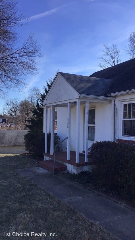 Building Photo - 1697 Millersville Rd