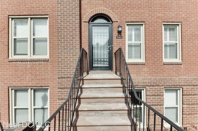 Building Photo - 1 br, 1 bath House - 30 15th St NE  Unit 30
