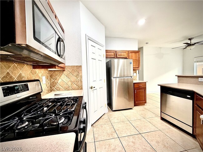 Building Photo - 9157 Goose Lake Way
