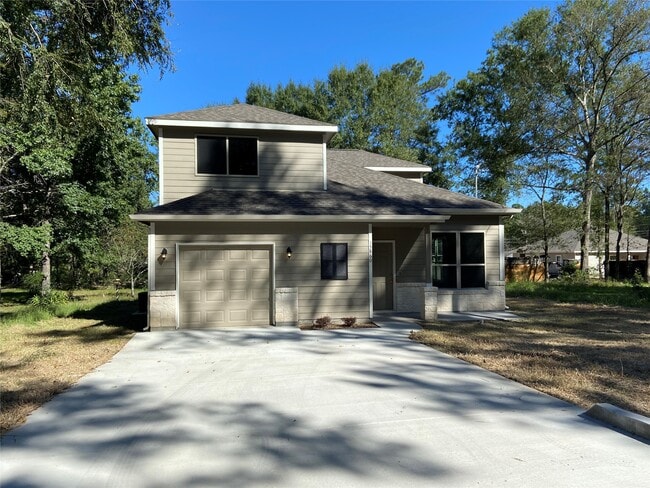 Building Photo - 15860 Pecan Dr