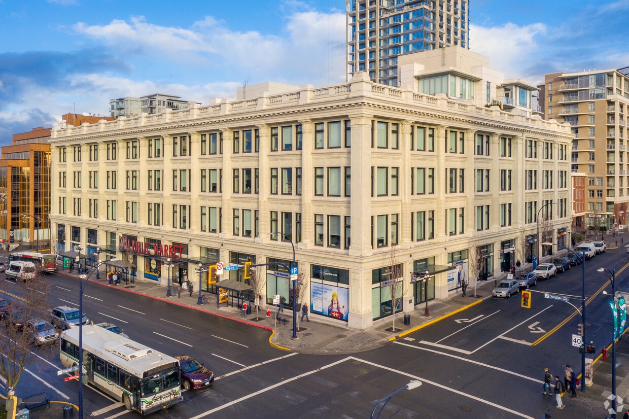 Corner Location - Hudson Building
