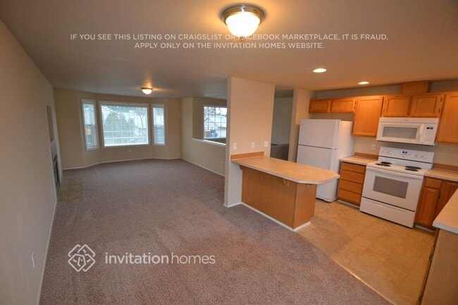Building Photo - 8408 200th St Ct E