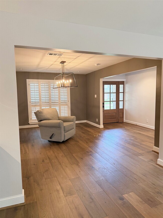 Foto del edificio - 13610 Taylorcrest Rd