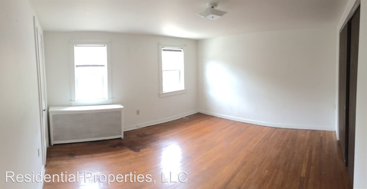 Primary Photo - 1010 Hansen St
