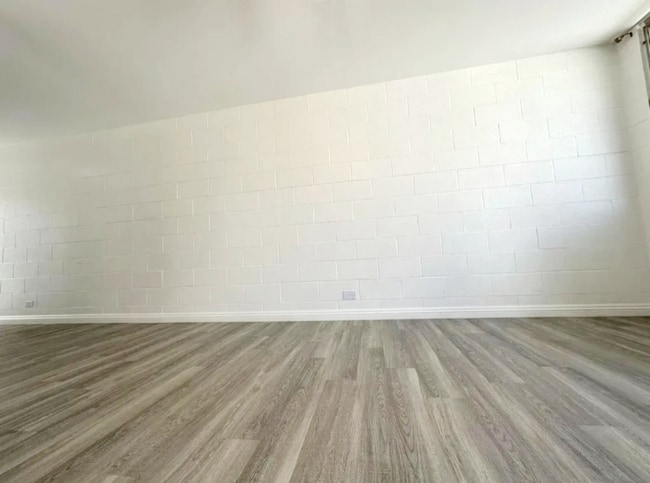 Photo - 711 Makaleka Ave Apartment