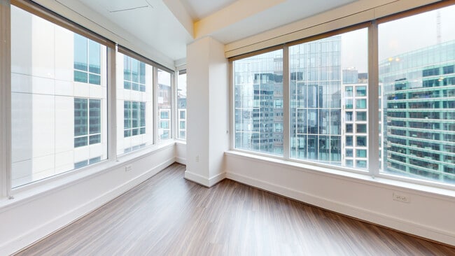 Interior Photo - 100 Pier 4