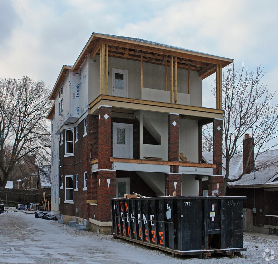 Building Photo - 351 Probasco St