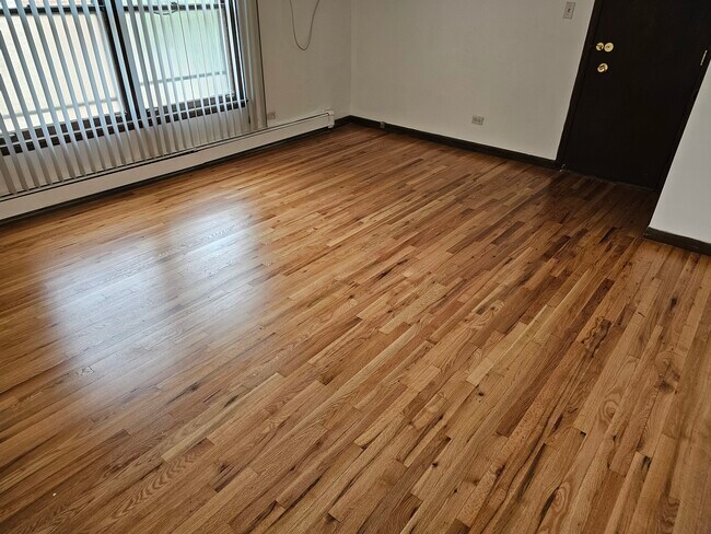 Foto del edificio - 1860 State St