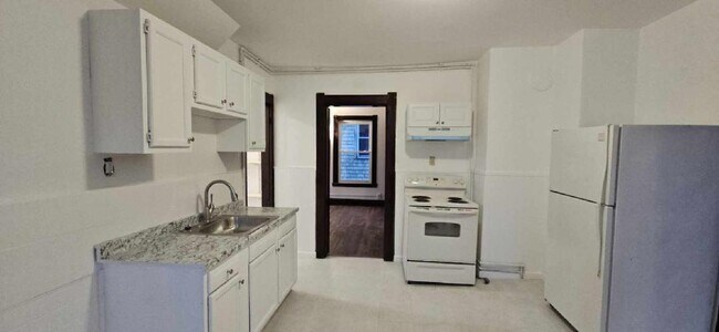 Foto del edificio - 141 Chestnut Ave