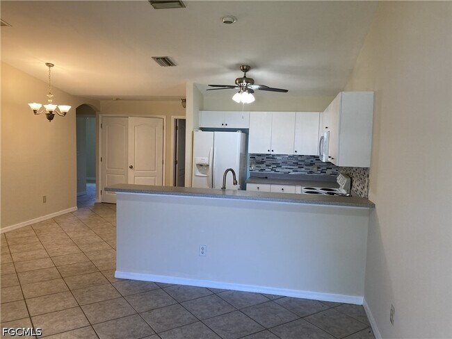 Foto del edificio - 4413 SW 7th Pl