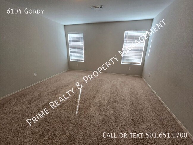 Building Photo - 6104 Gordy-