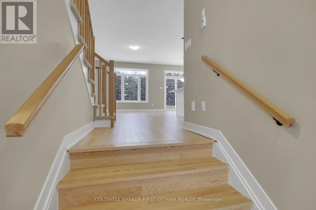 Building Photo - 127 McPhail Rd