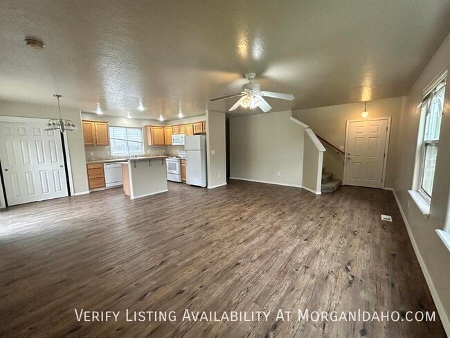 Building Photo - 5498 S Loughs Way