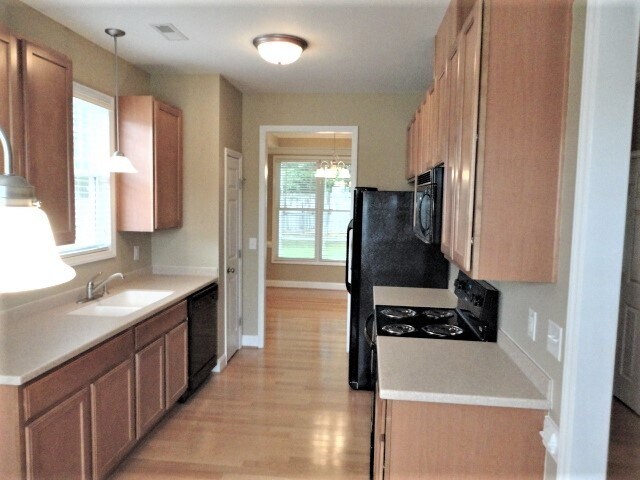 Foto del edificio - 7167 Orchard Knob Dr