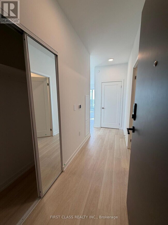 Photo du bâtiment - 9751 Markham Rd