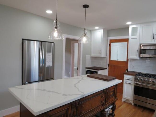 Building Photo - 2043-2045 Swazey St