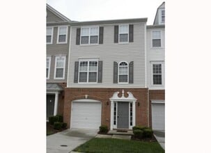 Building Photo - 317 Ruby Walk Dr