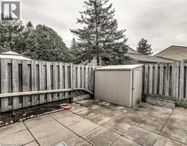 Building Photo - 66 Glamis Rd