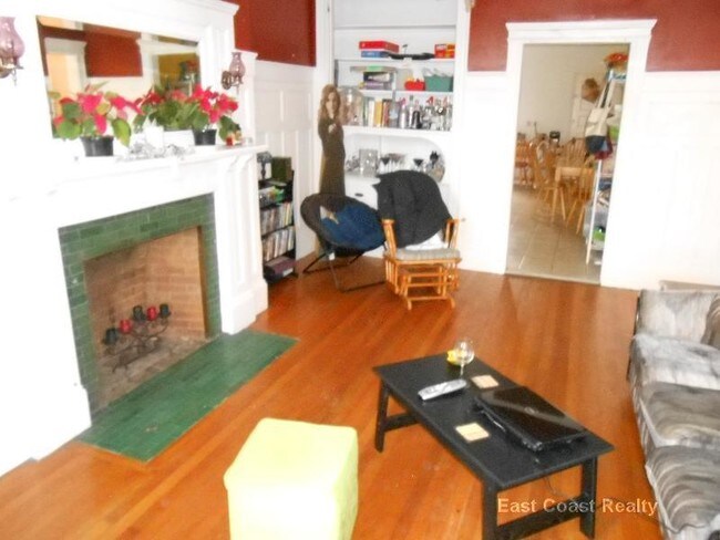 Foto del edificio - 1905 Beacon St