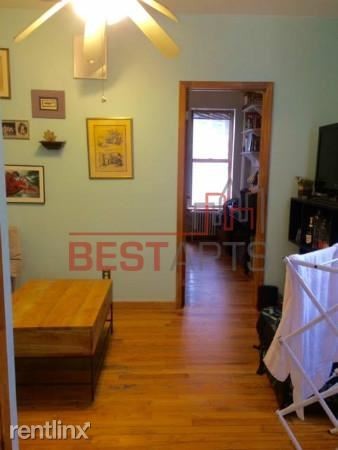 Primary Photo - 265 E 10th St