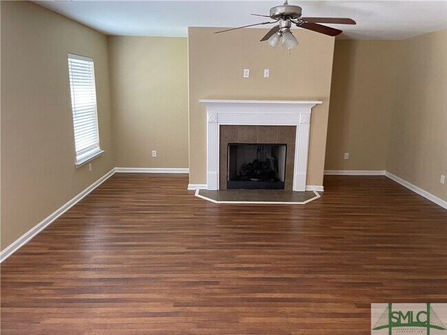 Building Photo - 143 Spring Lakes Dr