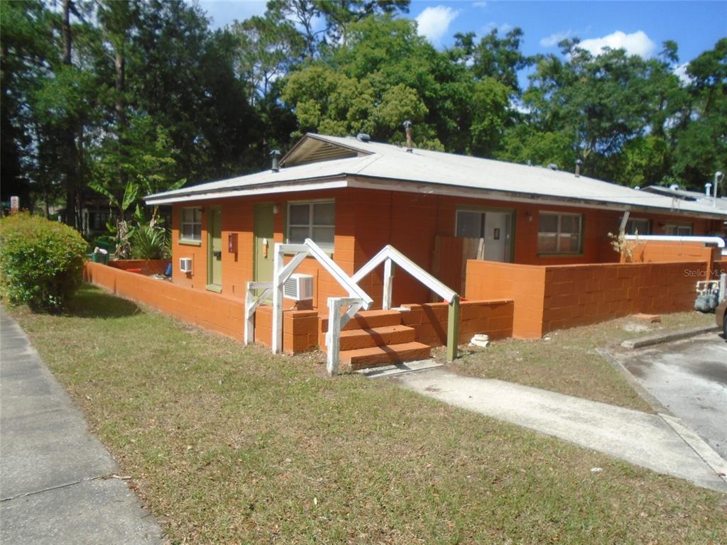 1933 NW 4th Ave Unit B, Gainesville, FL 32603 Room for Rent in