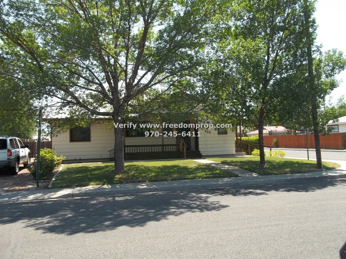 Primary Photo - 3 Bedroom 1.5 Bath Near VA Includes Yard Care