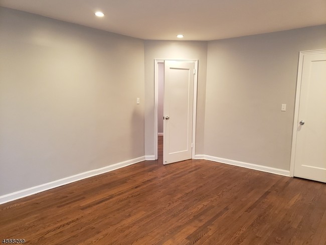 Building Photo - 126 Boyden Ave