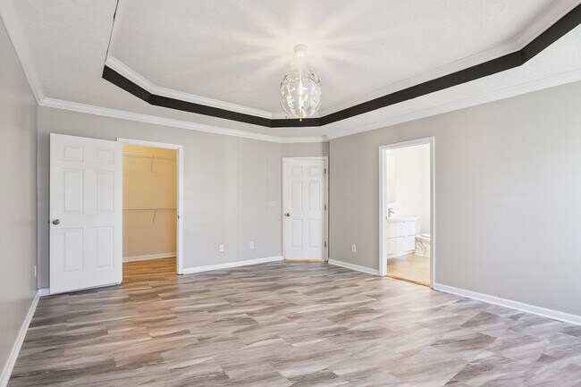 Building Photo - 3157 Skinner Dr