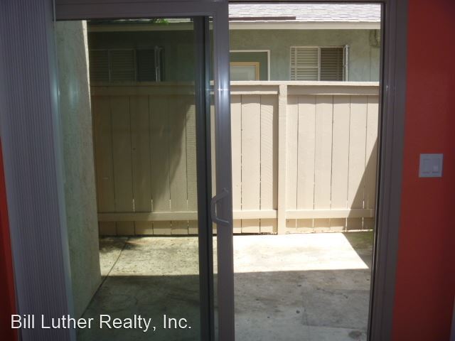 Building Photo - 3 br, 2.5 bath House - 830 Missouri St Apt 3