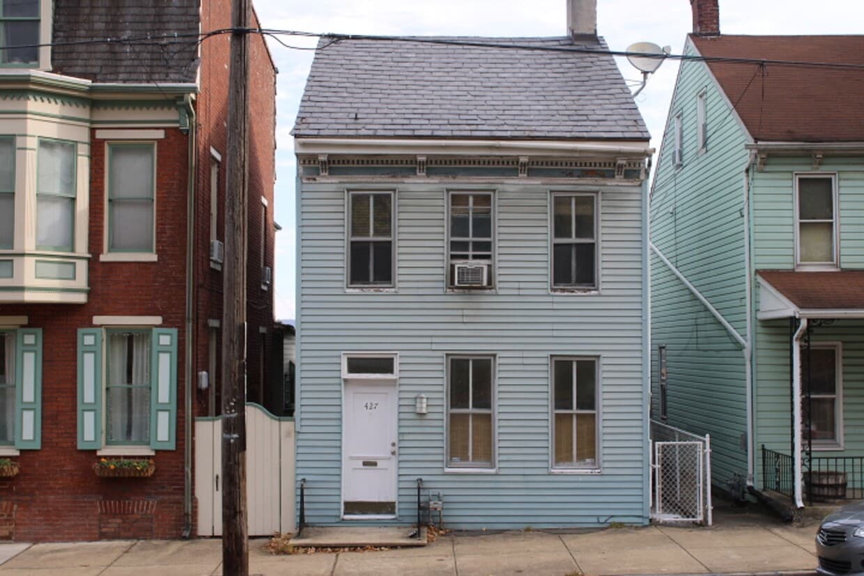 Foto principal - 427 N Newberry St
