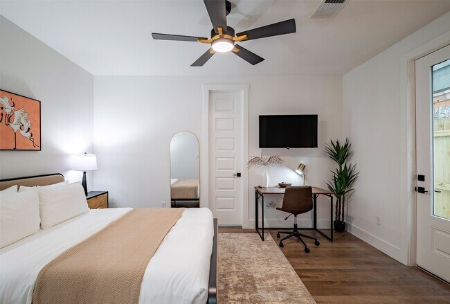 Foto del edificio - 1305 E 27th St