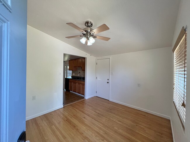 Foto del edificio - Charming Three Bedroom South Napa Home