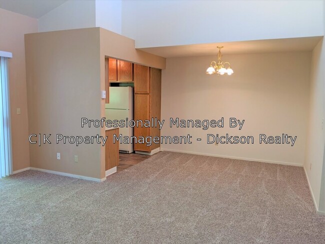 Building Photo - 2675 Sycamore Glen Dr