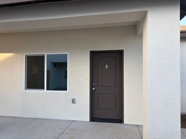 Building Photo - 6010 Cougar Trl