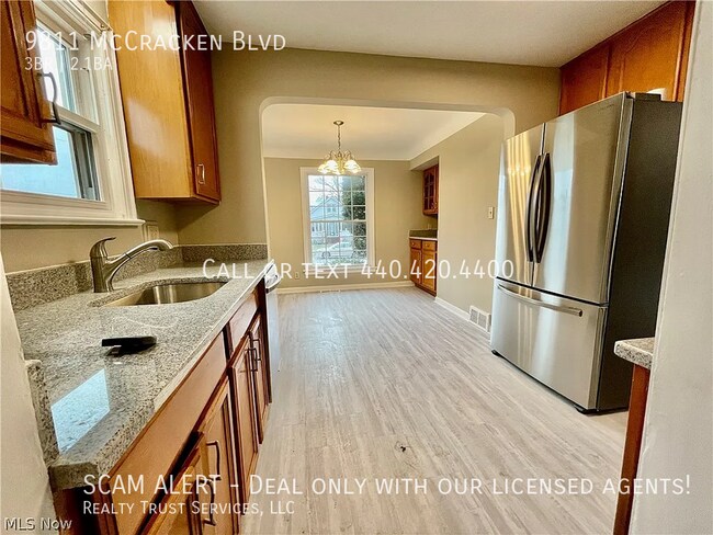 Foto del edificio - 9811 McCracken Rd