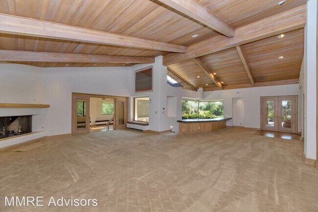 Building Photo - 5 br, 7 bath House - 6107 N Palo Cristi Rd