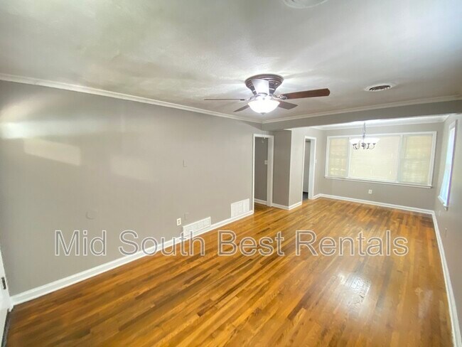 Foto del edificio - 4303 Castle Ave