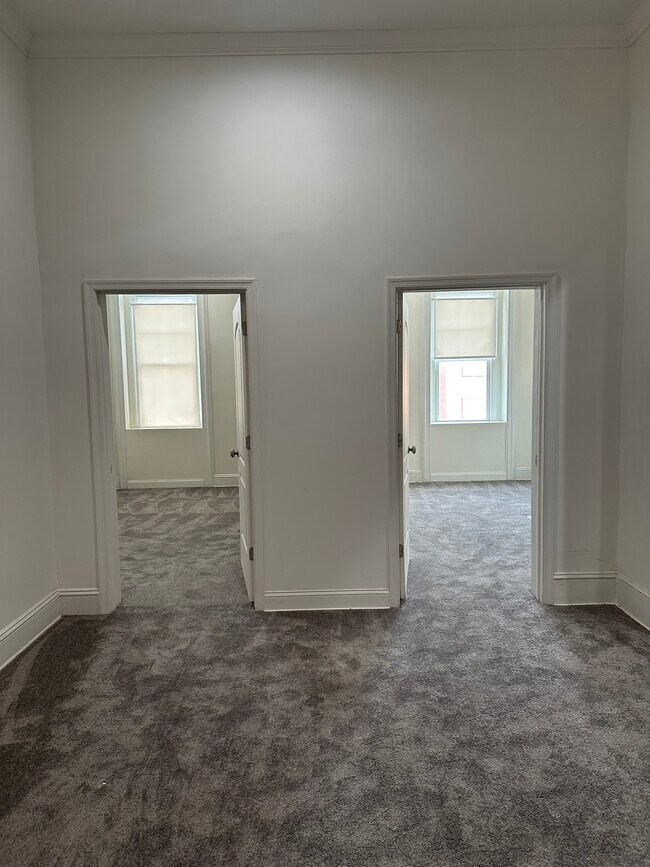 Entrance into rooms - 1518 Madison Avenue