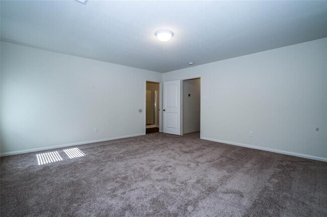 Foto del edificio - 212 Autumn Berry Ln