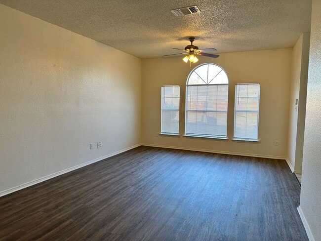 Foto del edificio - Nice one story home in Keller ISD.