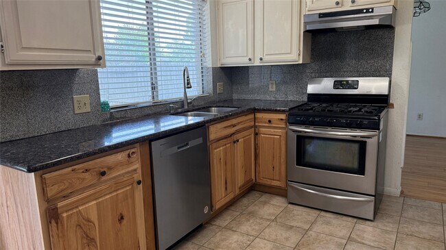 Foto del edificio - 3130 Battle Ridge Ln