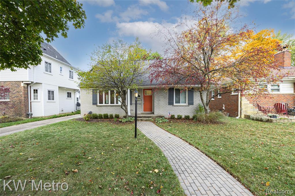 Foto principal - 1316 Lyons Ave